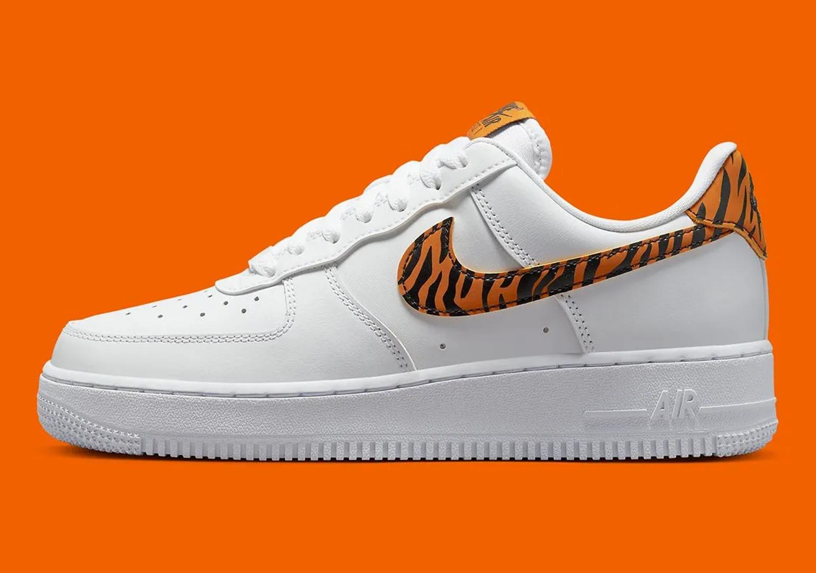 Nike Air Force 1 Low WMNS Tiger Stripes