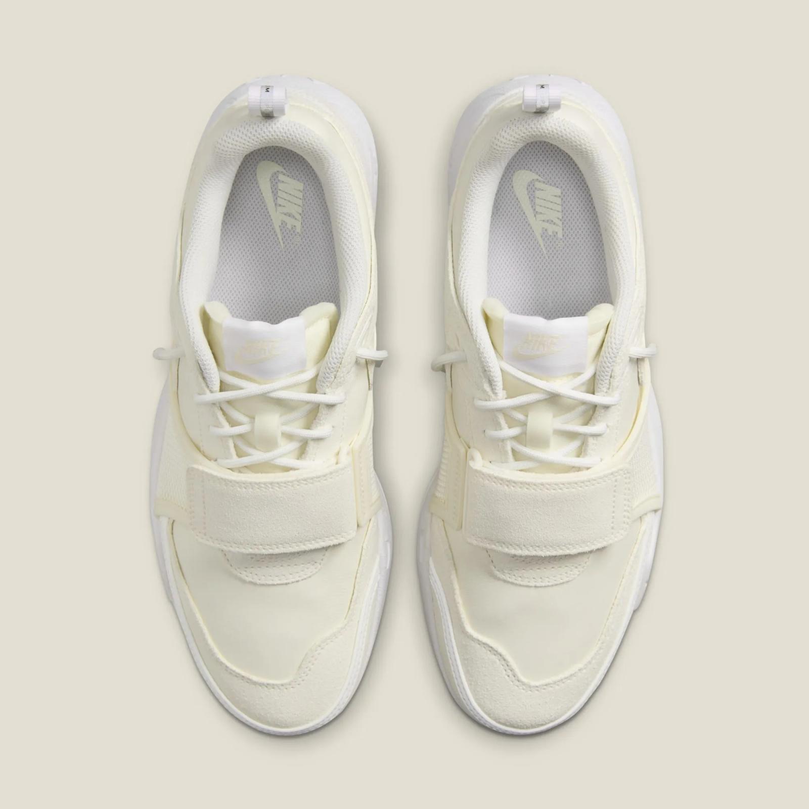 Travis Scott x Nike Shark-a-Don Sail HQ3061-100