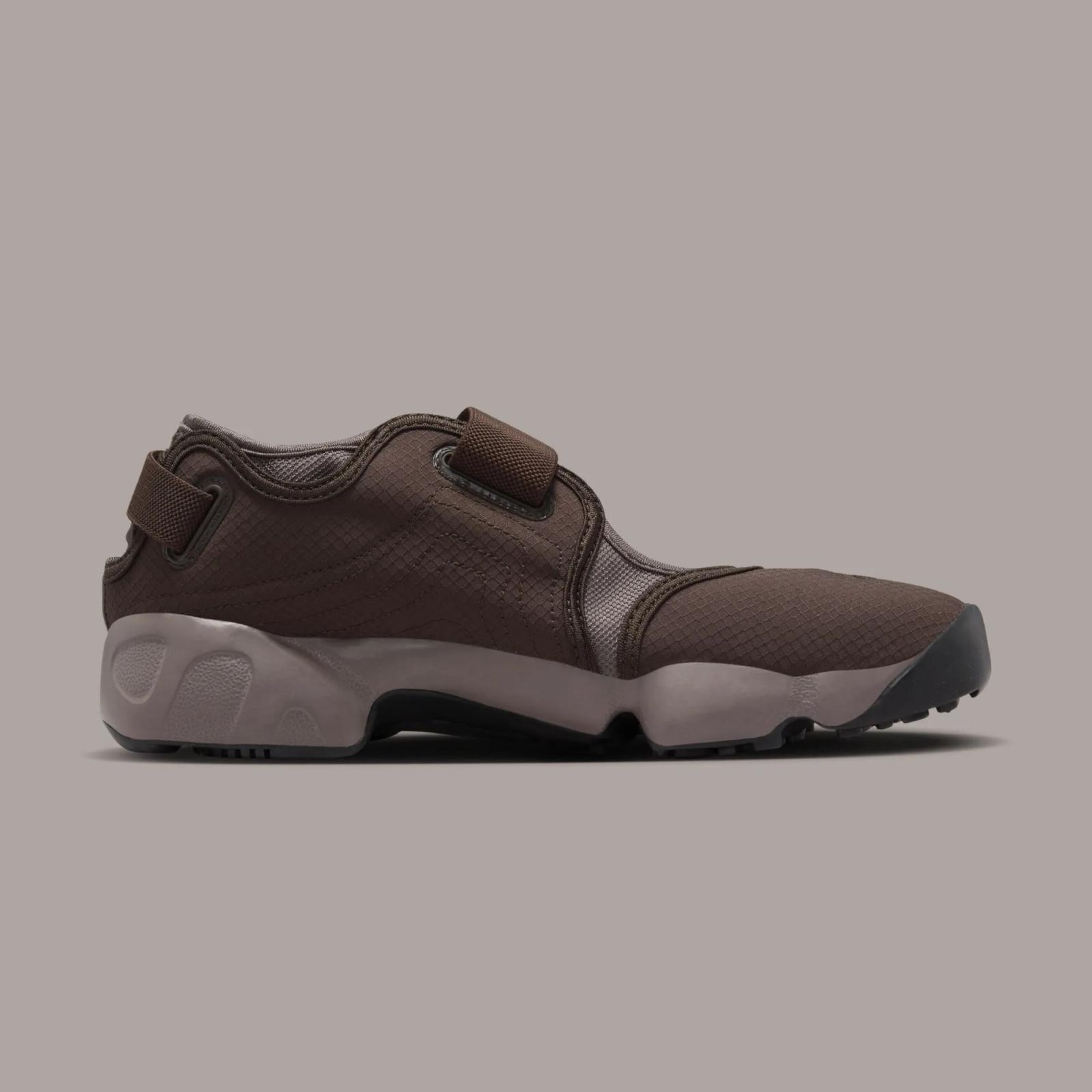 Nike Air Rift Baroque Brown FN6740-200