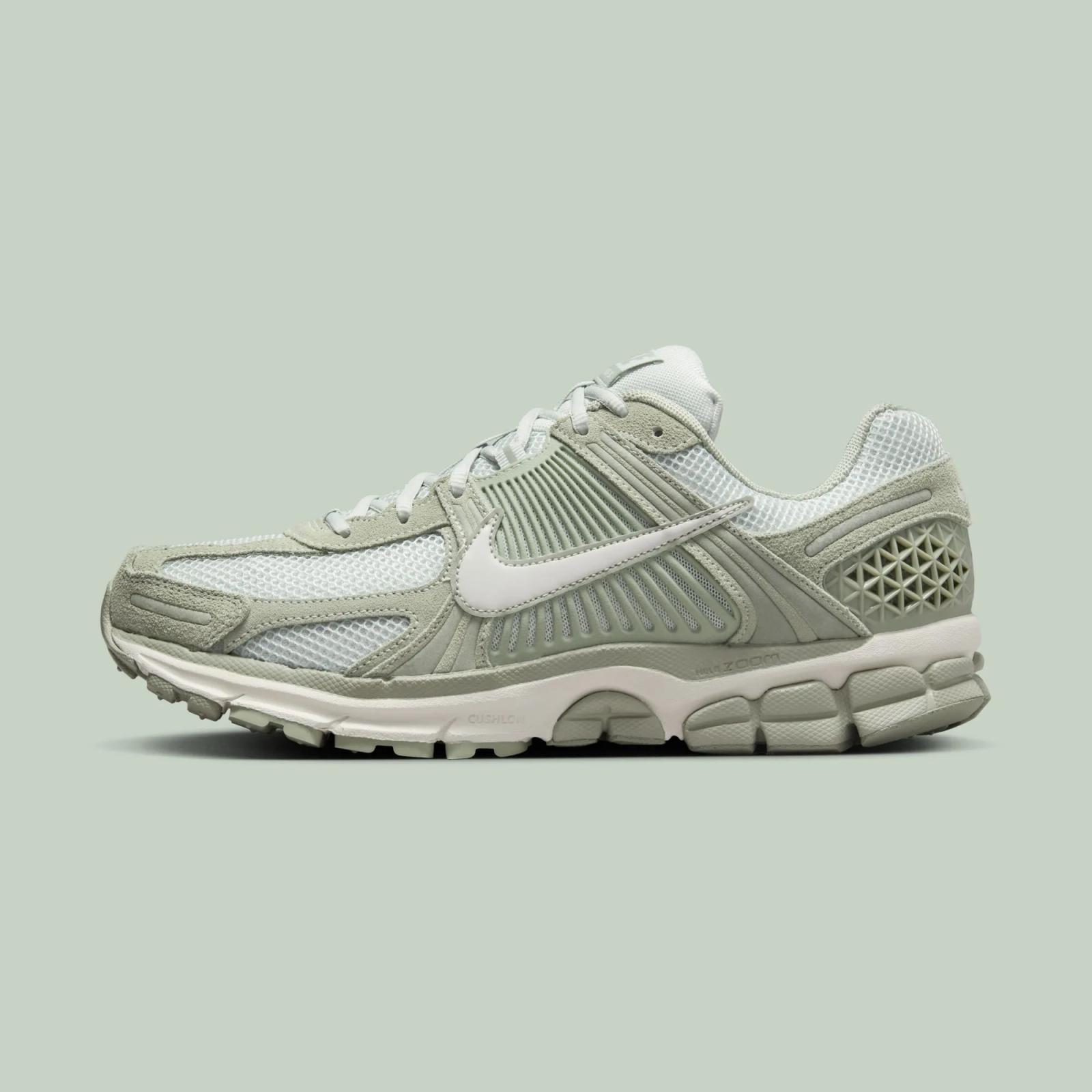 Nike Zoom Vomero 5 “Jade Horizon / Phantom”