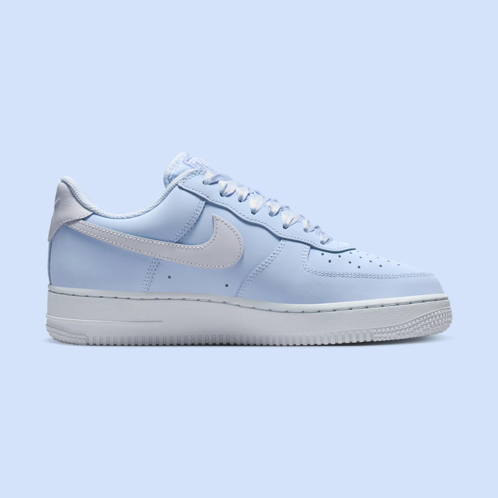 Nike Air Force 1 Low PRM W "Football Grey" drops April 1st, 2026