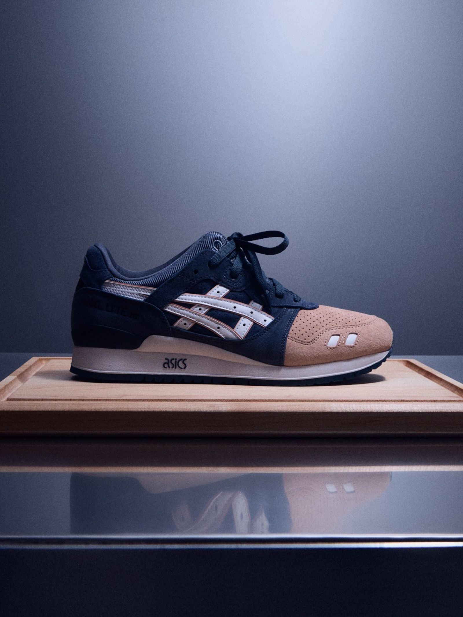 Ronnie Fieg for ASICS GEL-LYTE III Remastered “Salmon Toe”