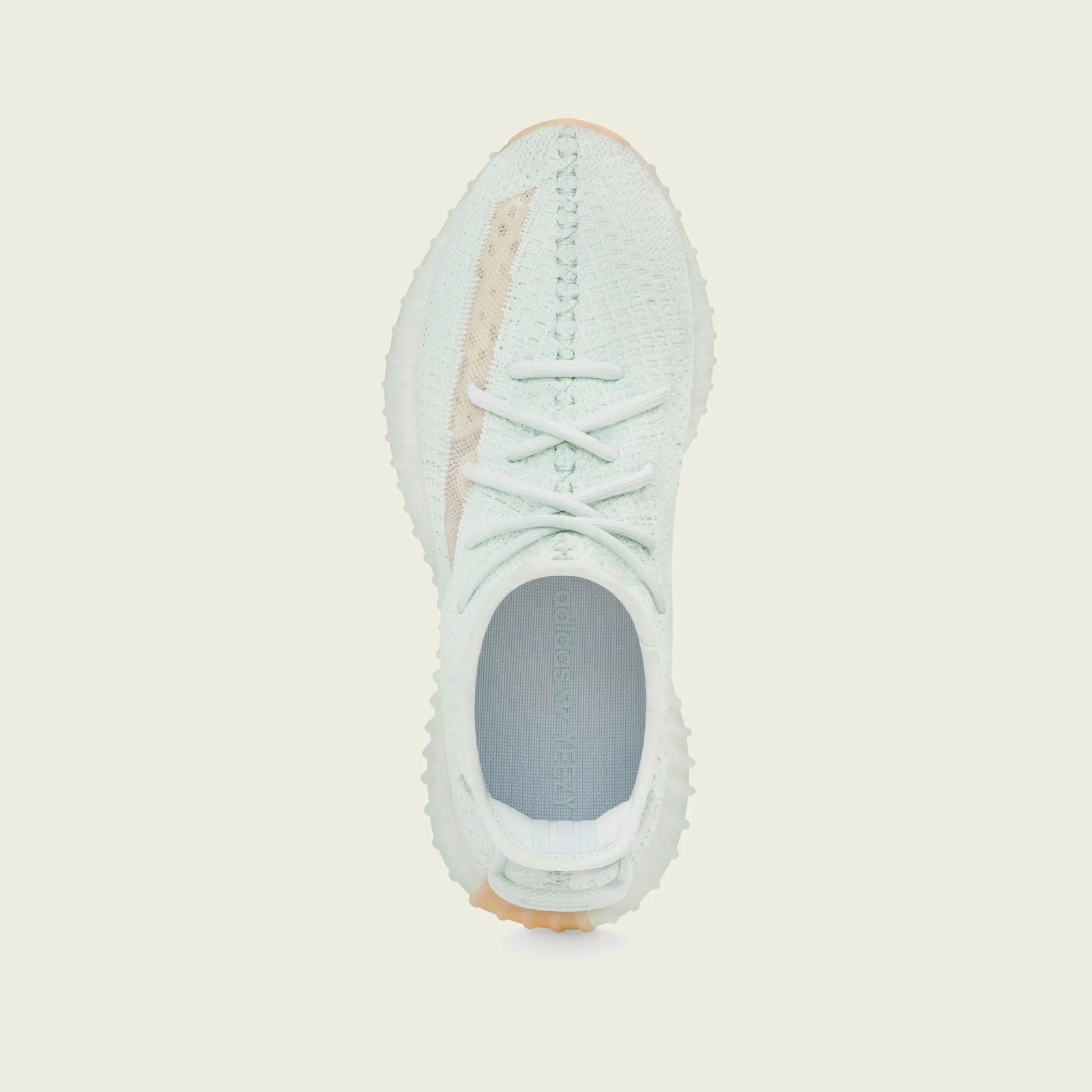Adidas Yeezy Boost 350 v2 Hyperspace