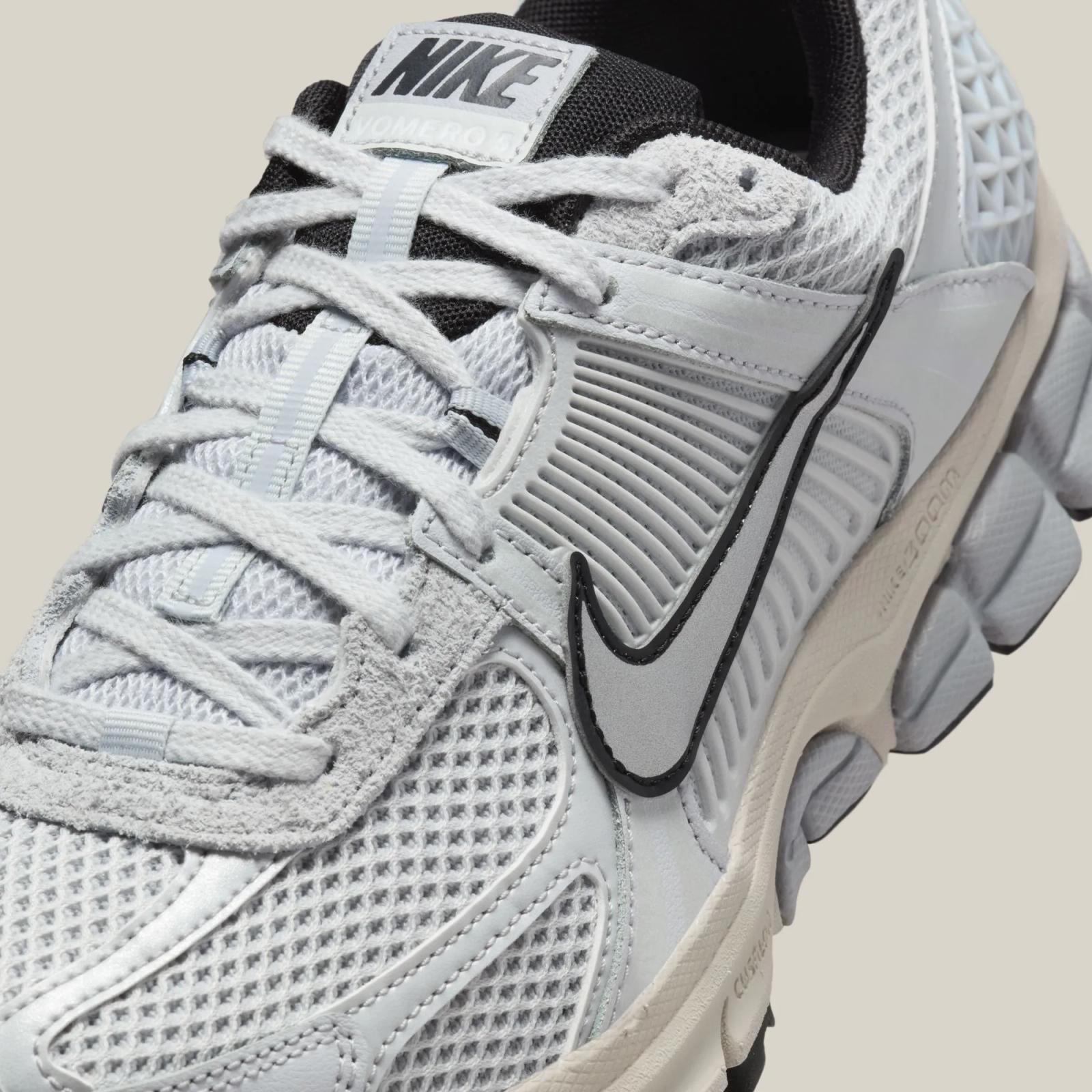 Nike Zoom Vomero 5 Pure Platinum / Chrome FN6742-002