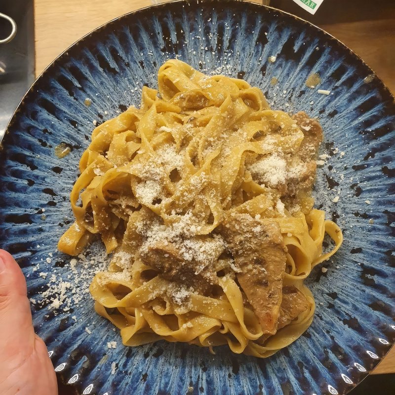 Tagliatelle z polędwiczką Tagliatelle z polędwiczką