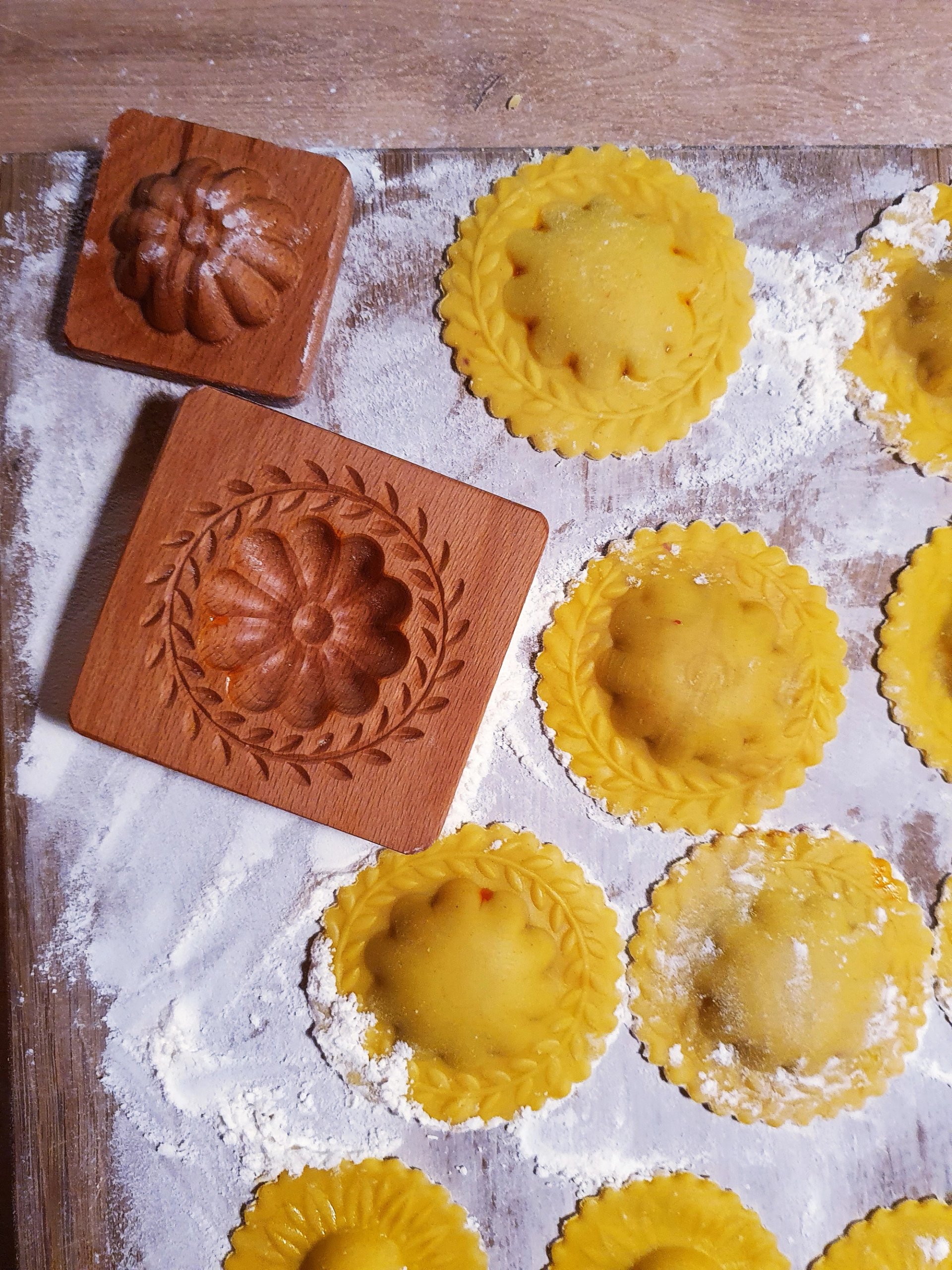 Bajeranckie ravioli z ndują i twarogiem