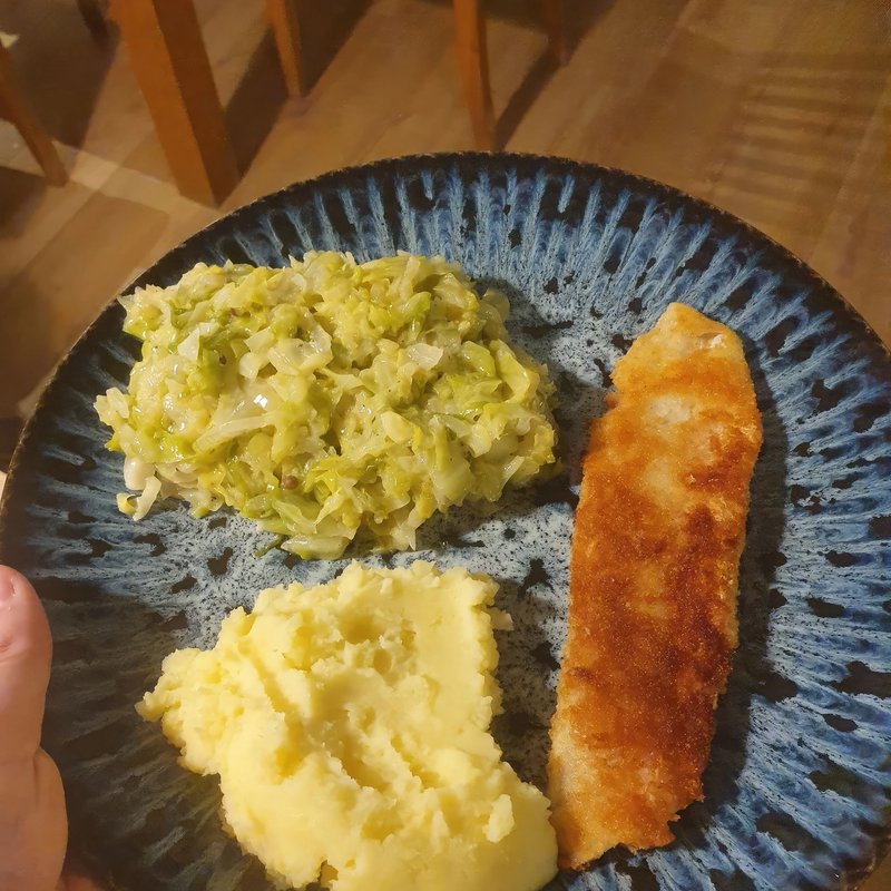 Młoda kapusta zasmazana Młoda kapusta zasmazana