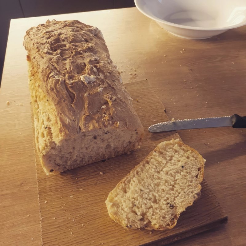 Niedoskonały chleb na drożdżach Niedoskonały chleb na drożdżach