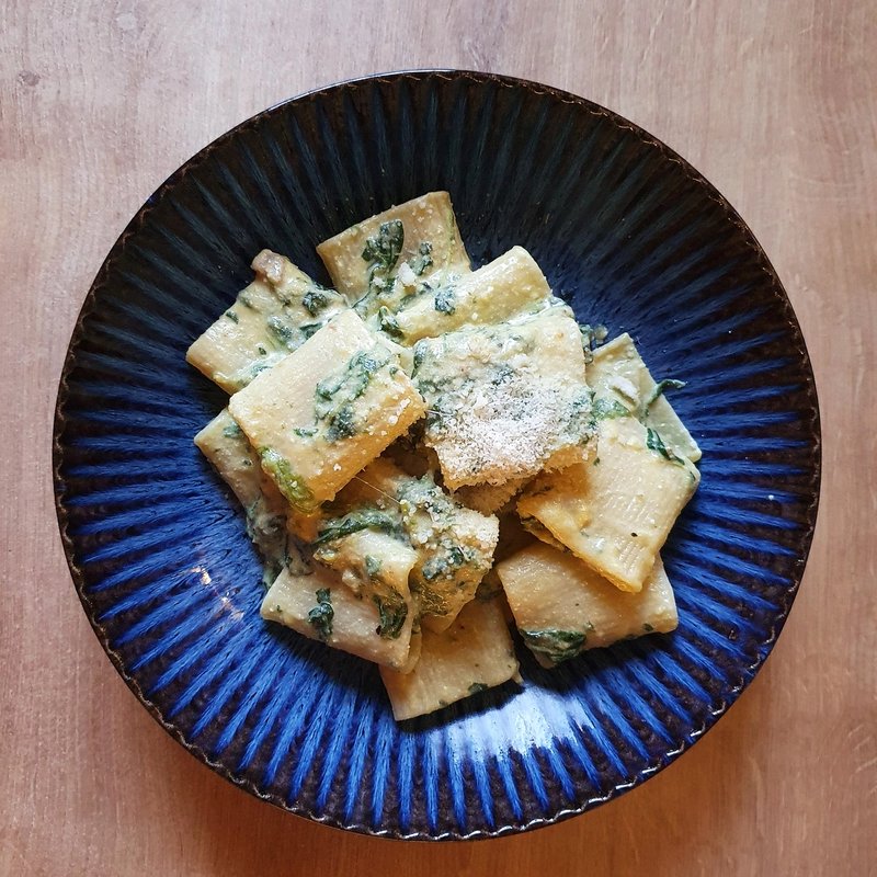 Szpinakowe paccheri z ricottą Szpinakowe paccheri z ricottą