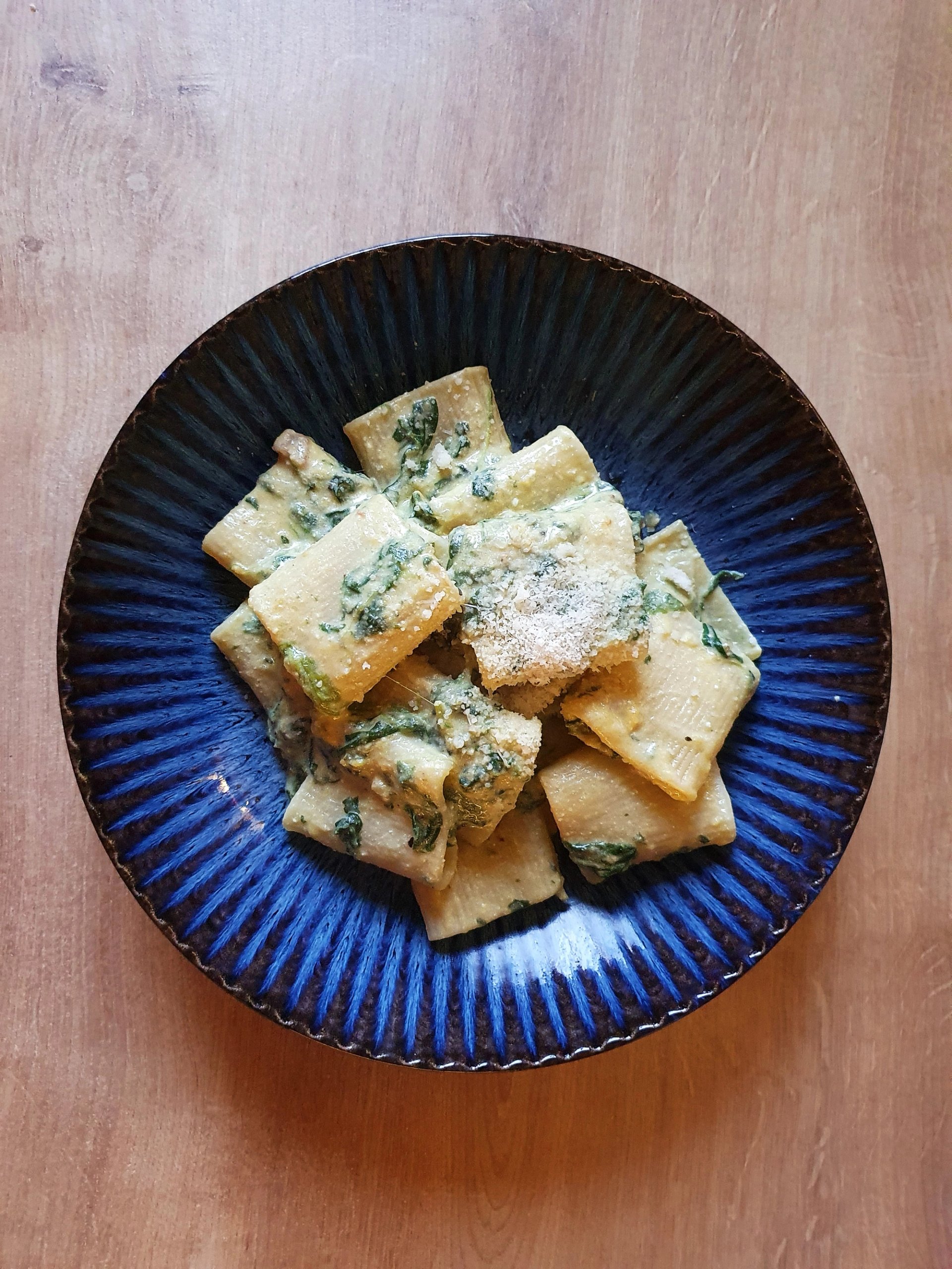 Szpinakowe paccheri z ricottą Szpinakowe paccheri z ricottą