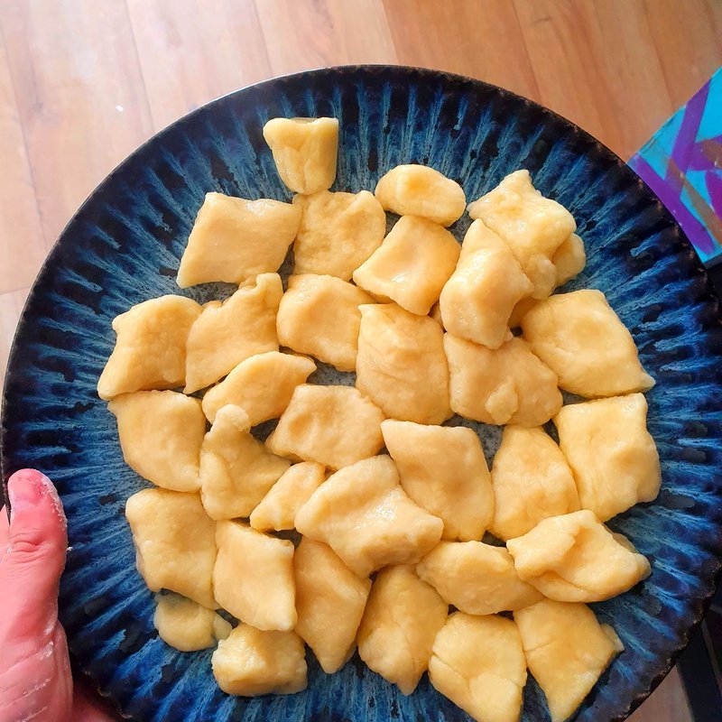 Przerywnik na gluten - krzywe kopytka Przerywnik na gluten - krzywe kopytka