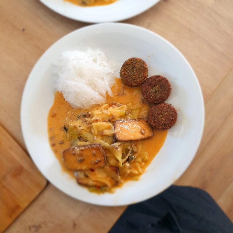 Tofu w makaronie z cukinii Tofu w makaronie z cukinii