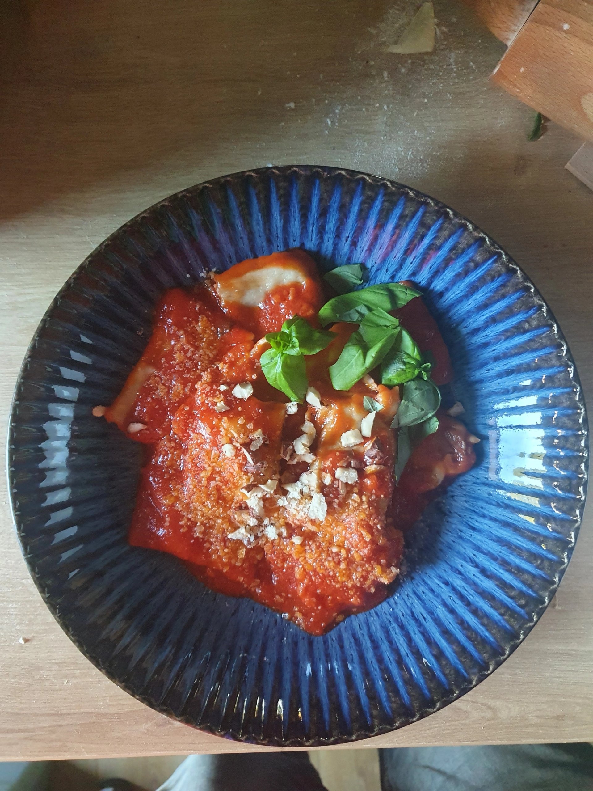 Agnolotti, w sosie pomidorowym, dobrym