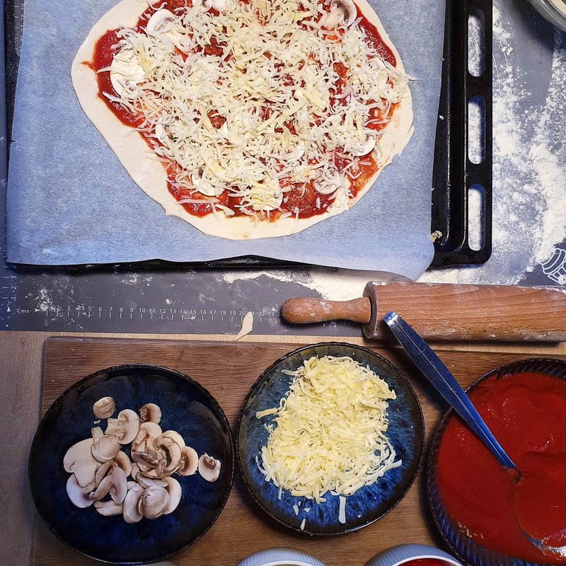 Czasami trzeba zjeść pizzę Czasami trzeba zjeść pizzę