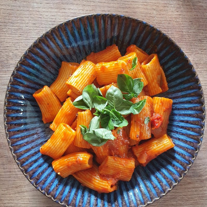 Rigatoni, takie trochę amatriciana Rigatoni, takie trochę amatriciana