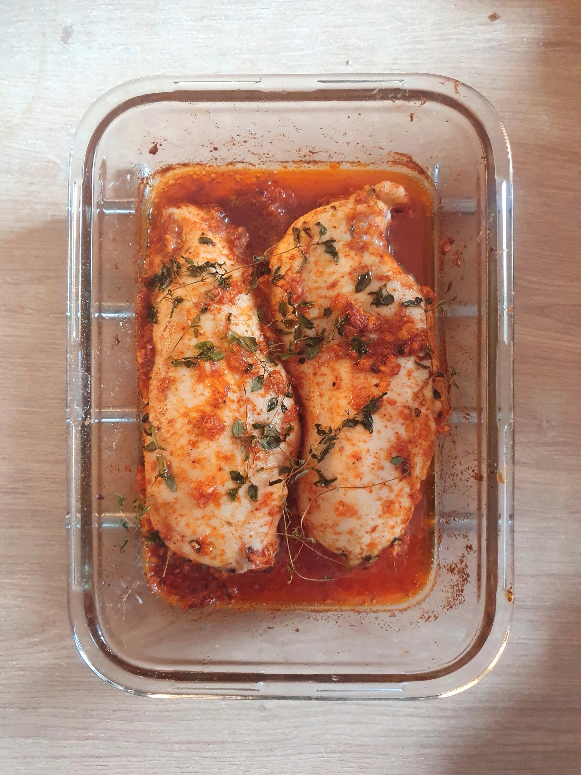 Filet z kurczaka pieczony w tymianku