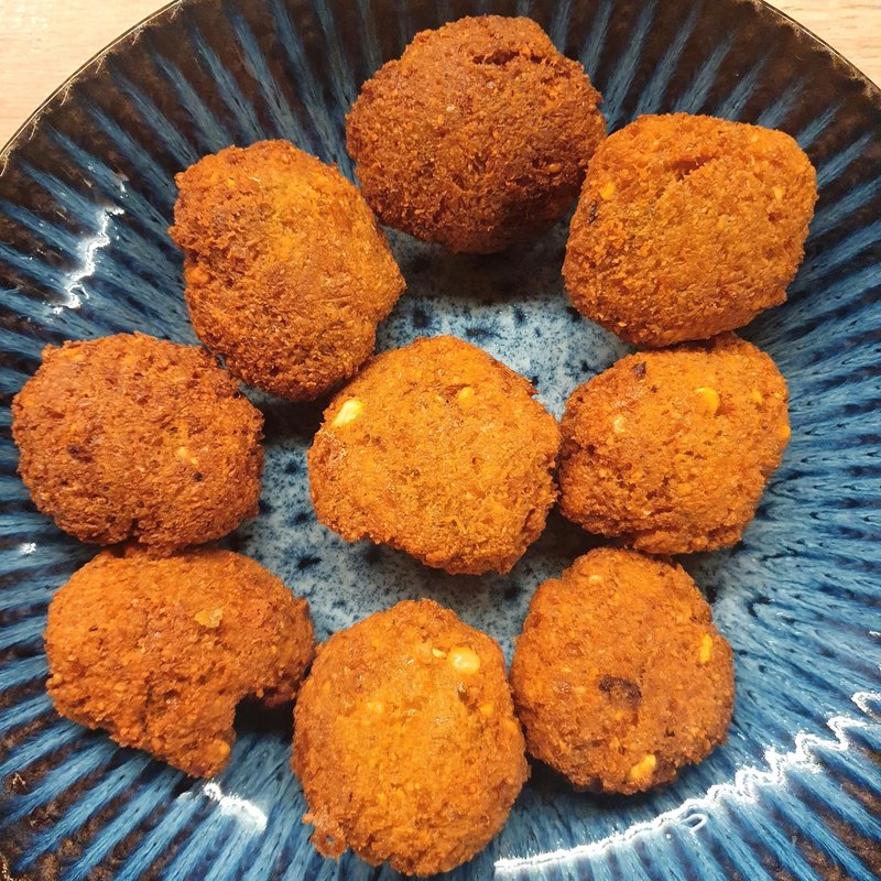 Falafel - lepszy i brzydszy niż kupny Falafel - lepszy i brzydszy niż kupny