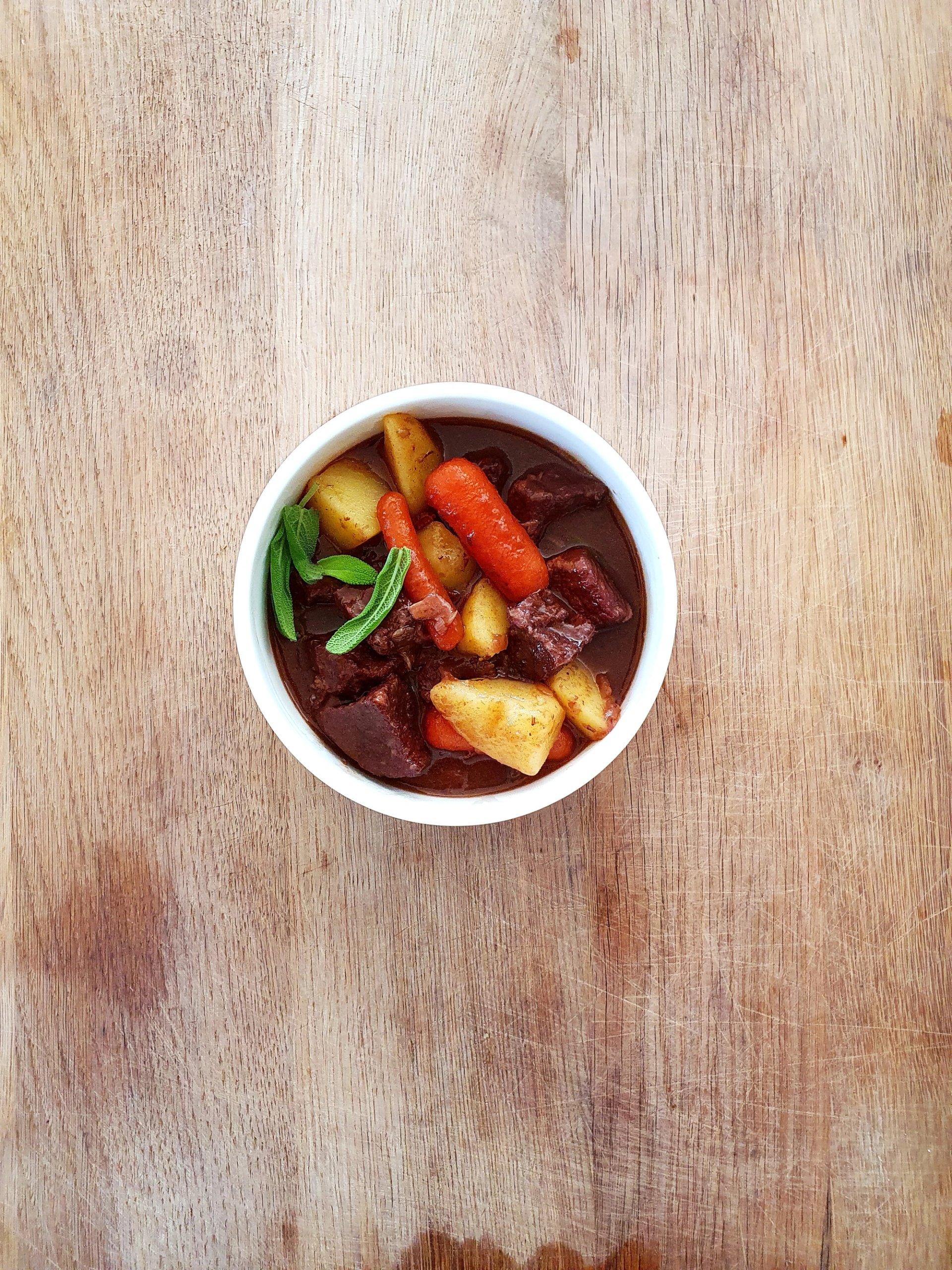 Boeuf bourguignon - taki gulasz, ale ę ą Boeuf bourguignon - taki gulasz, ale ę ą
