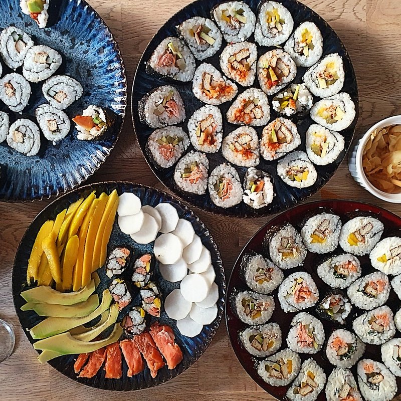 Sushi, z łososiem i (!) węgorzem! Sushi, z łososiem i (!) węgorzem!