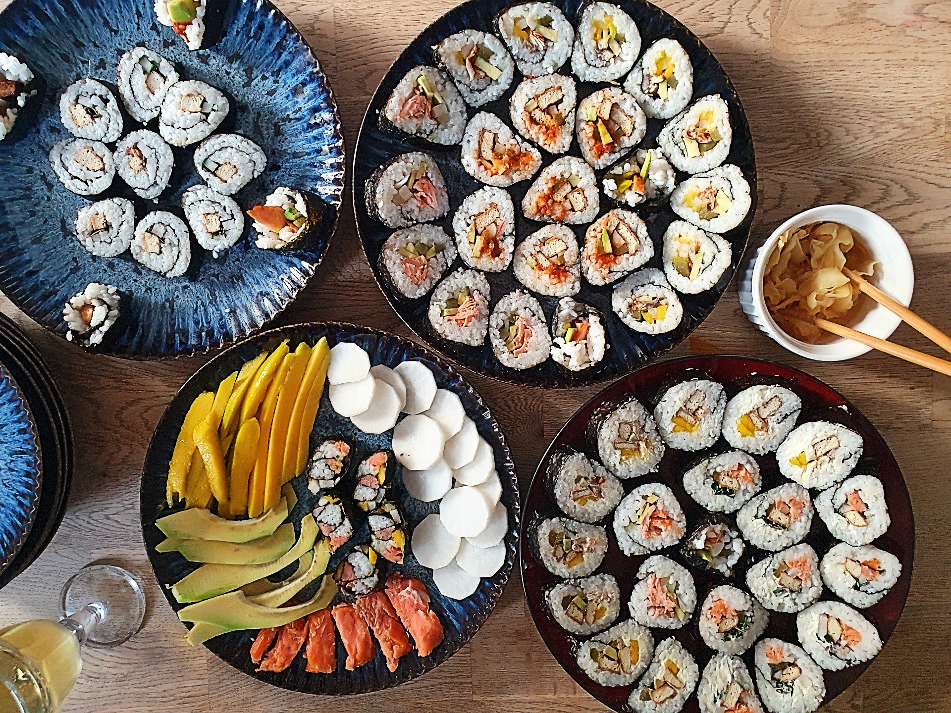Sushi, z łososiem i (!) węgorzem! Sushi, z łososiem i (!) węgorzem!