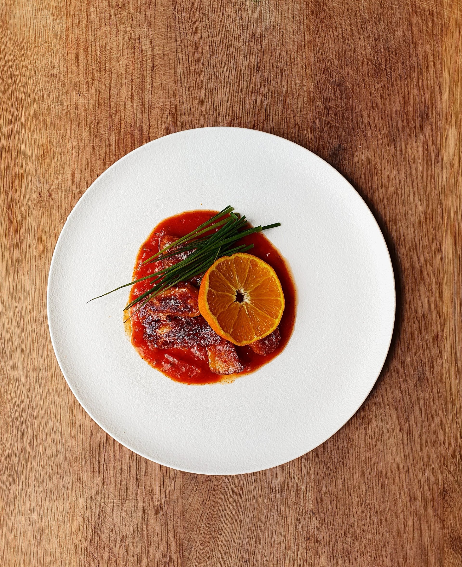 Halloumi na słodko - w sosie z pikantnej papryki i szczypiorkiem