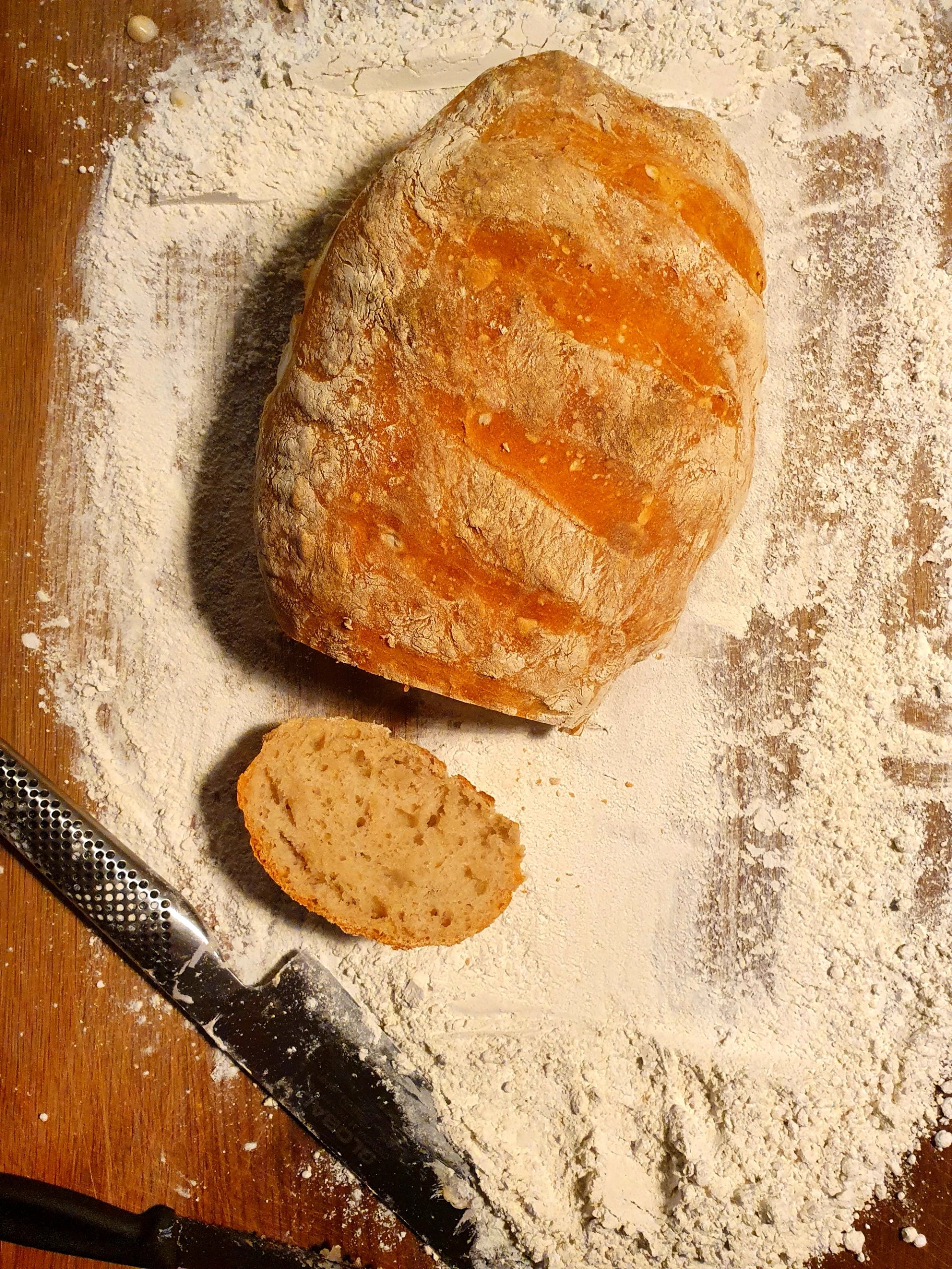 Chleb, prosty i dobry gdy świeży