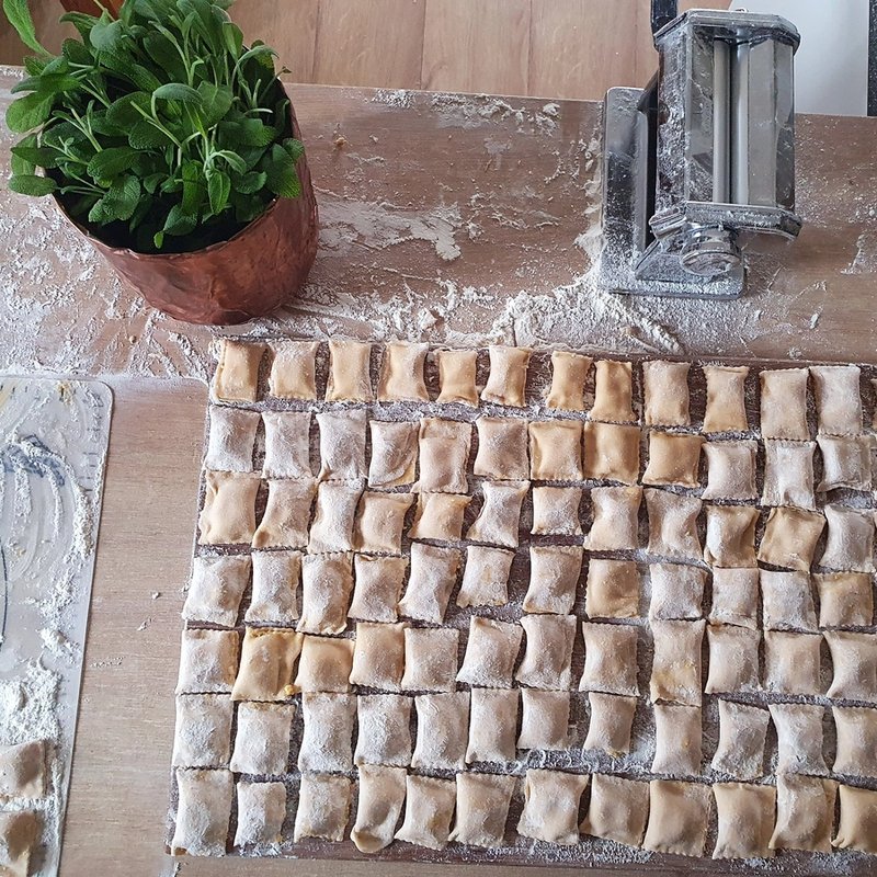 Agnollotti z dynią i ricottą, hurtowe Agnollotti z dynią i ricottą, hurtowe