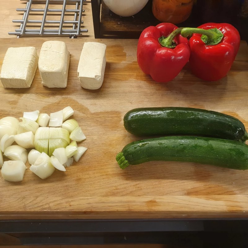 Szaszłyk z tofu Szaszłyk z tofu