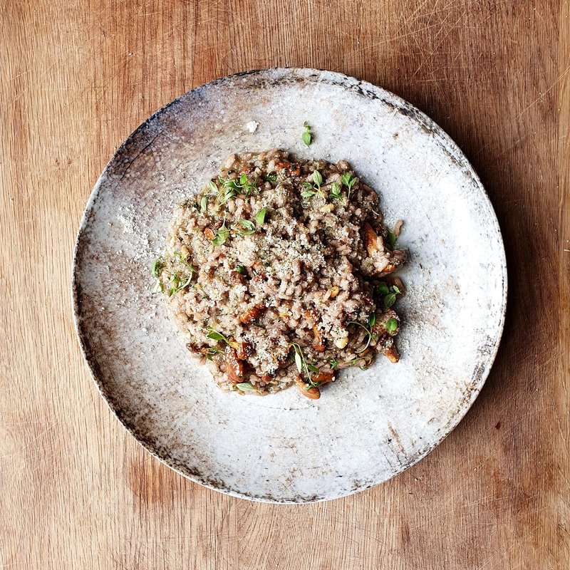 Risotto z kurkami, parmezanem i świeżym tymiankiem Risotto z kurkami, parmezanem i świeżym tymiankiem