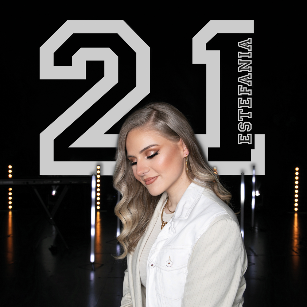 21 - Estefania - Cover