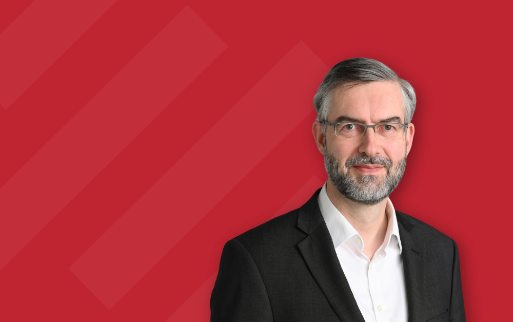 Dr Karsten Ballüder