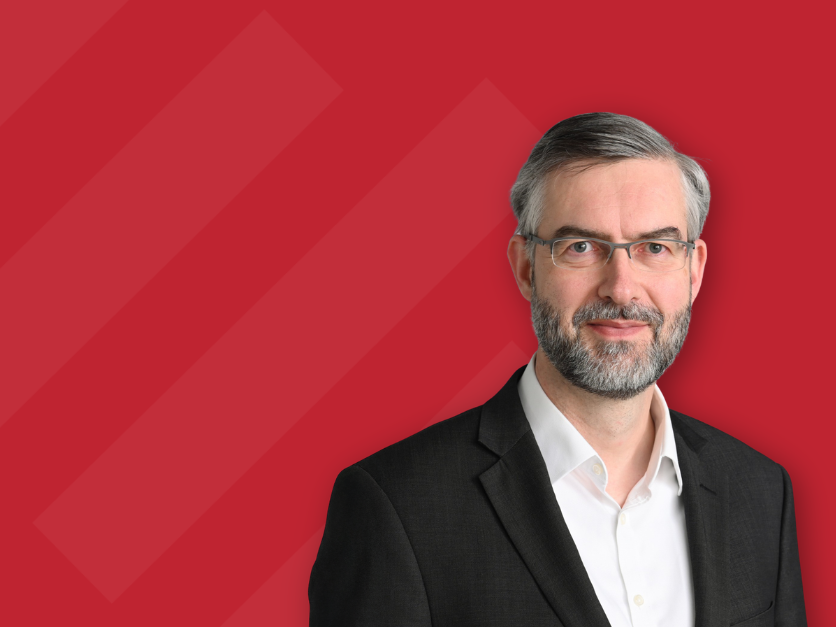 Dr Karsten Ballüder
