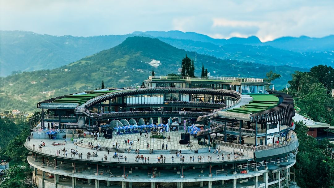 Cebu in 2 Days: Waterfalls, Whalesharks & Fun