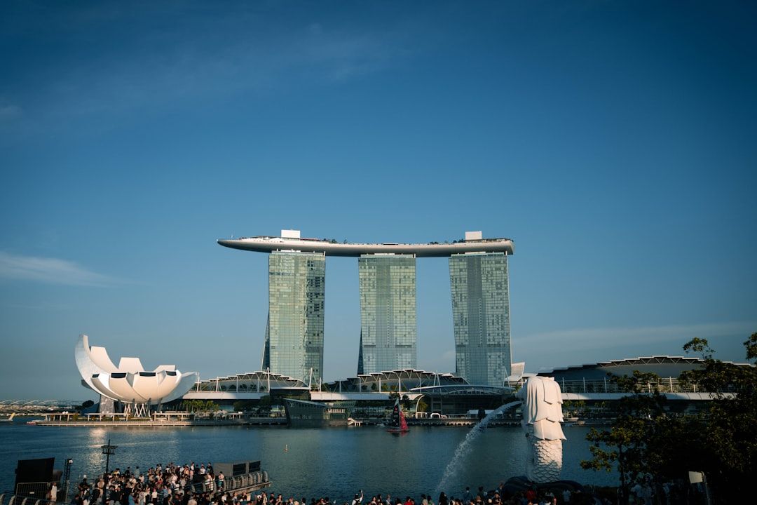 Marina bay sands hotel with artscience museum and fountain
