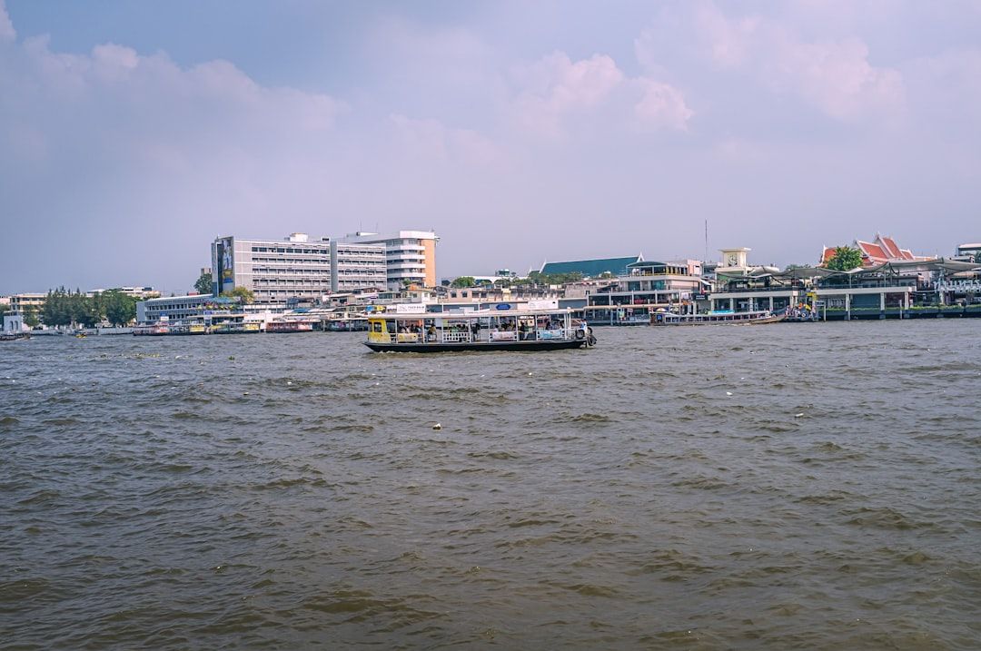 Saphan Taksin Pier