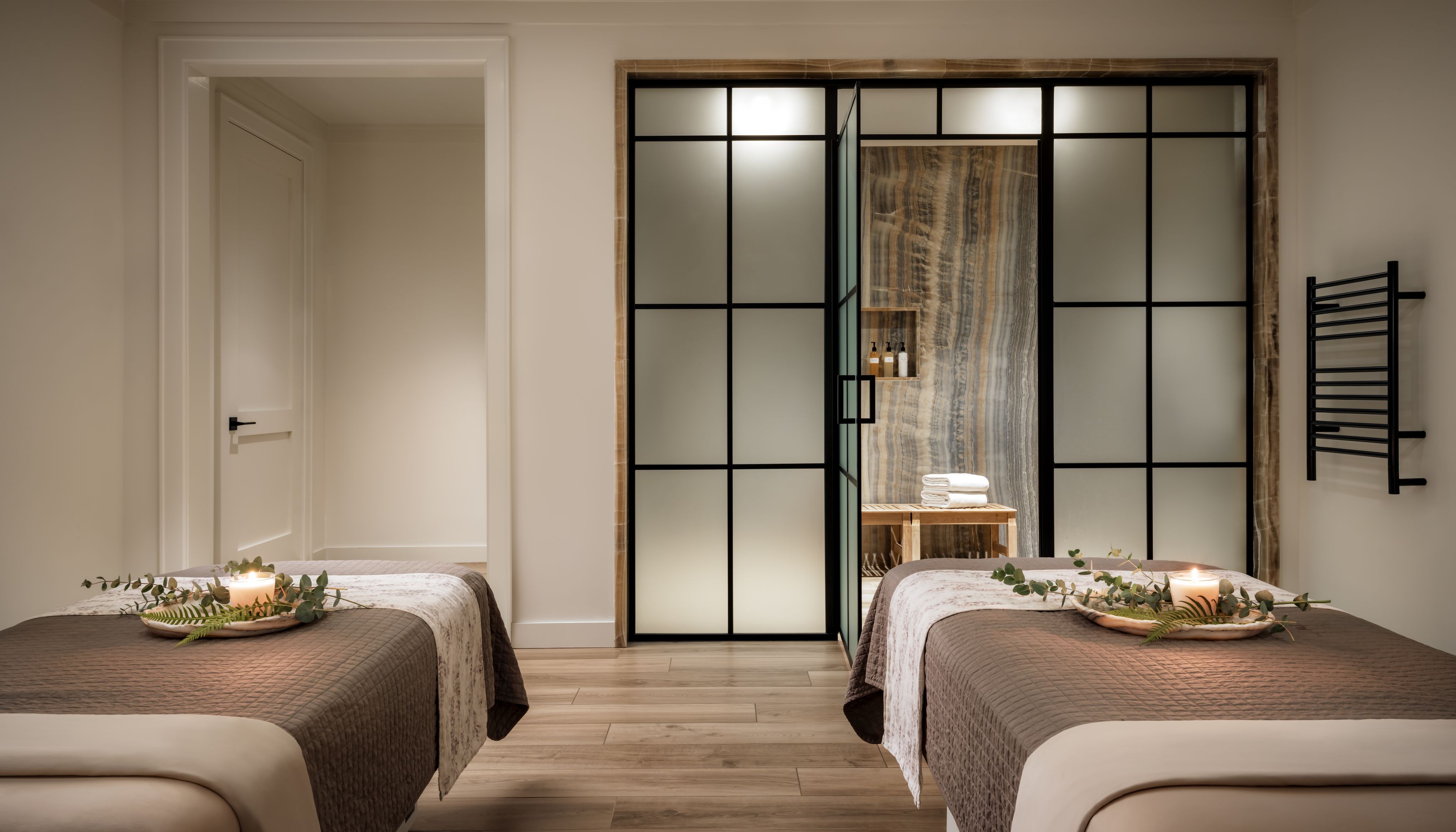 Room with two massage tables for couples massage