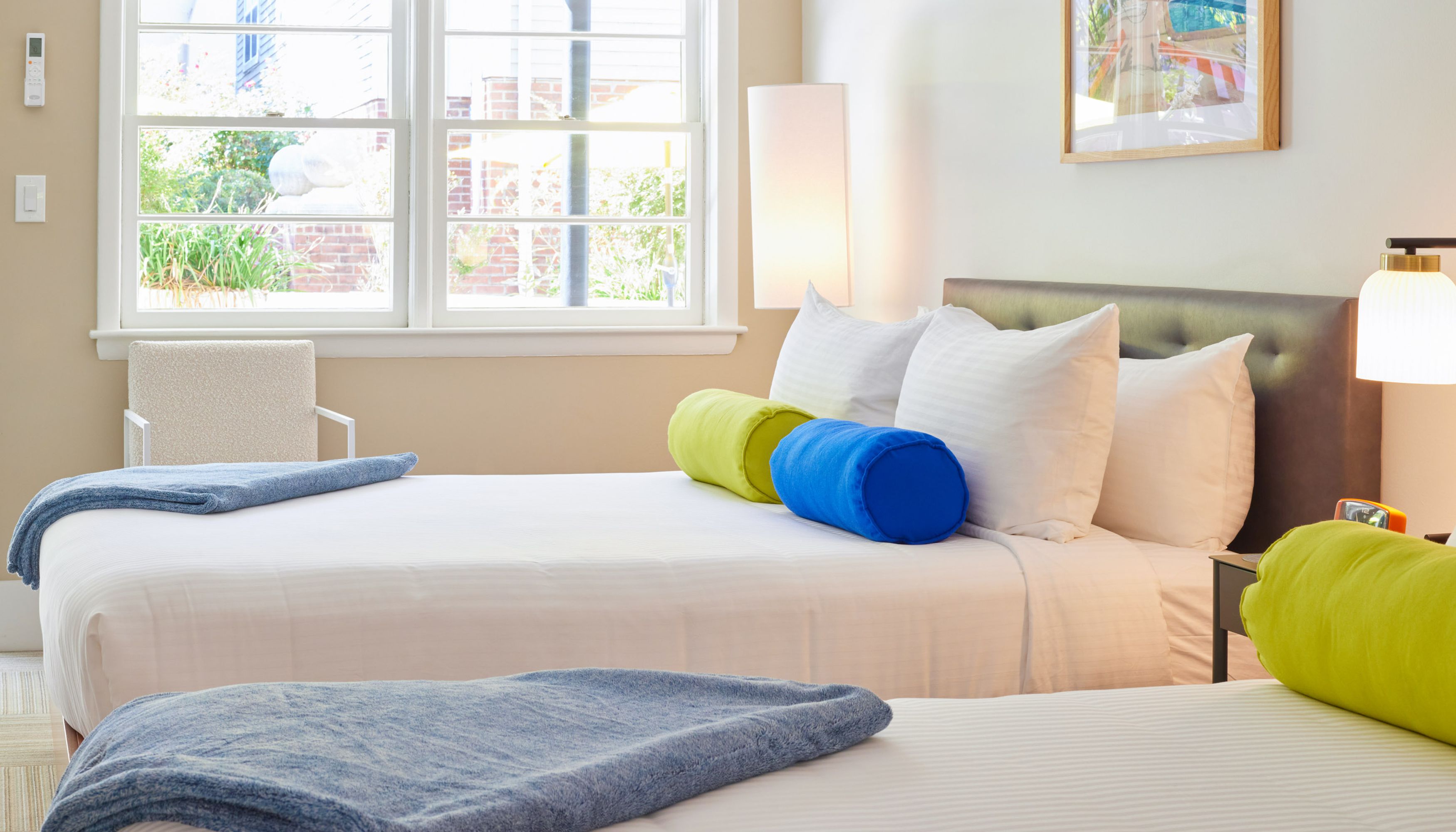 Little Mod Hotel Bed