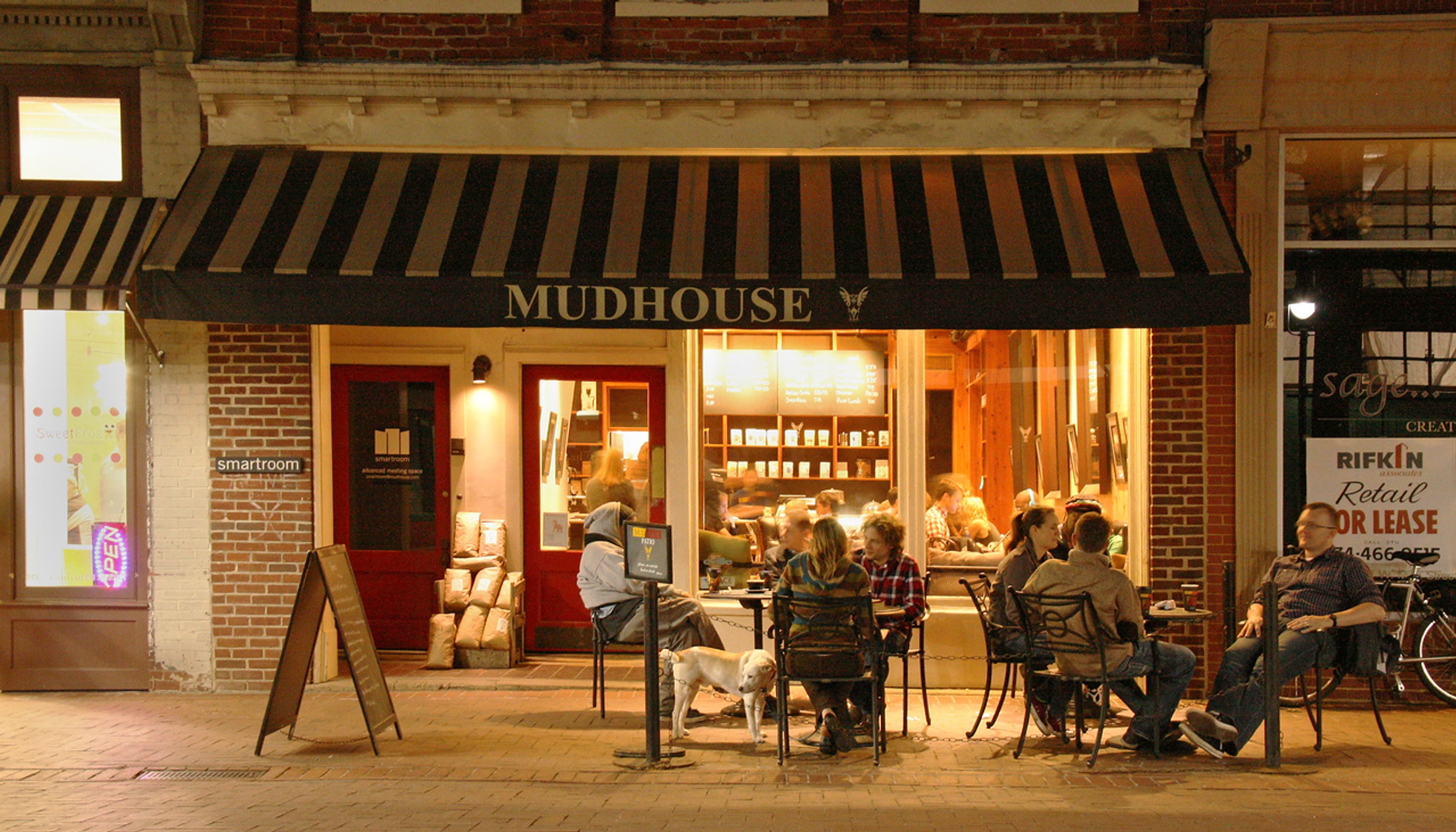 Photo of Mudhouse exterior in Charlottesvilleundefined