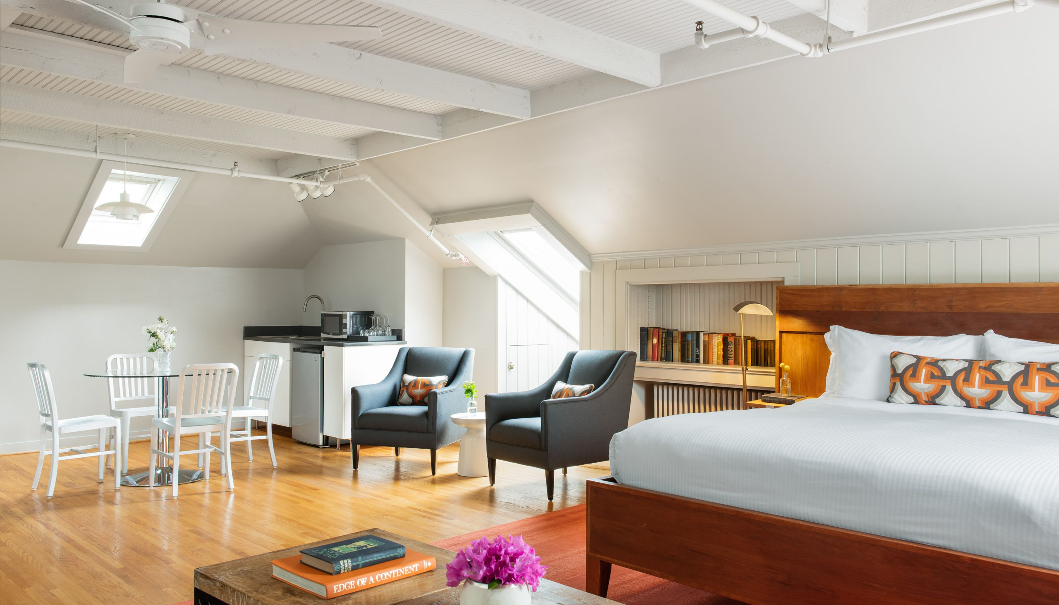 Oakhurst Room