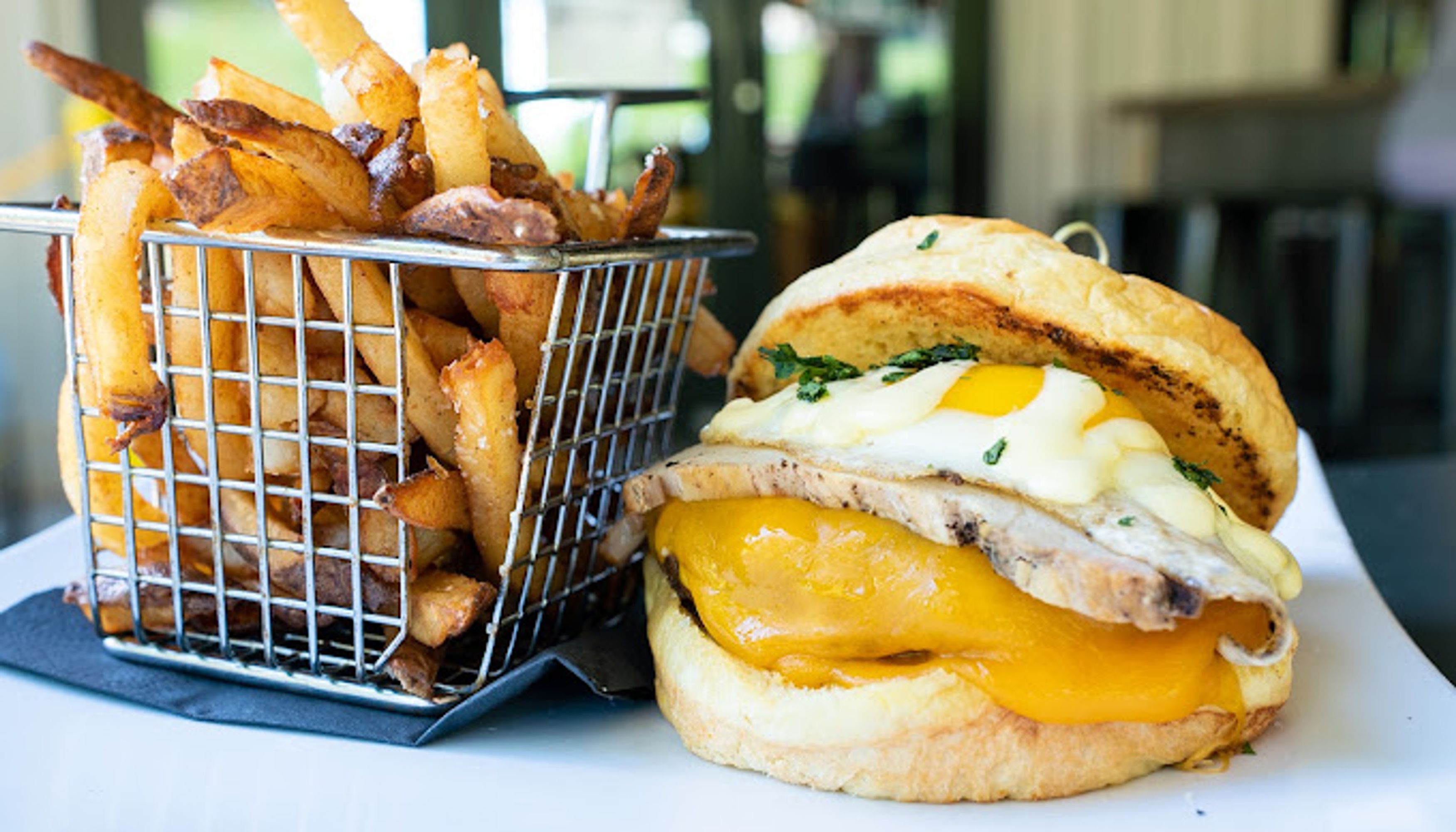 Sandwhich and fries
