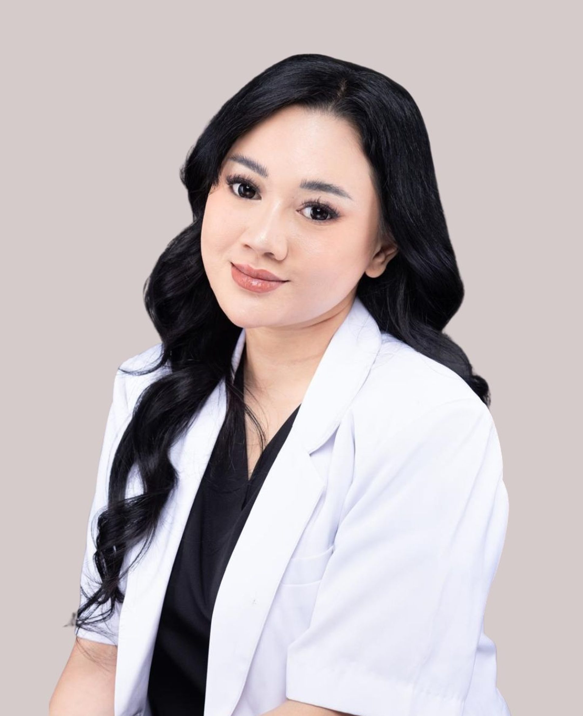 Dr. Jessika Sobaevana, Aesthetic Doctor at Healthy Look Aesthetic