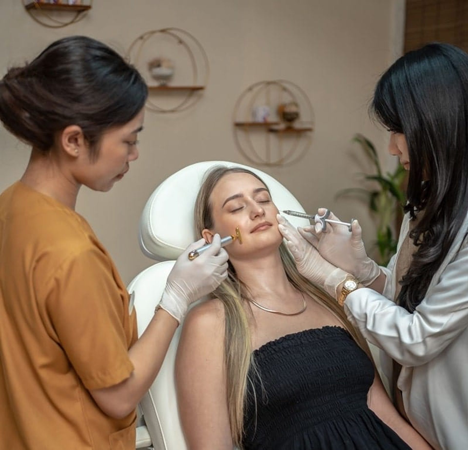 Dermal filler being administered at Healthy Look Aesthetic, Ubud