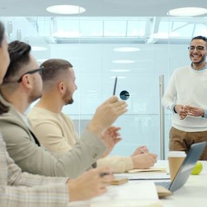 Votre leadership s'exprime : valorisez votre communication orale par la VAE !