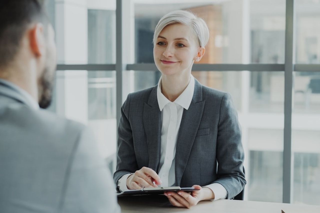 Comment obtenir un diplôme en ressources humaines grâce à la VAE ?