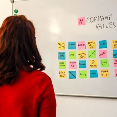 Qu'est-ce que la VAE (Validation des Acquis de l'Expérience) et comment valide-t-on concrètement ses compétences ?