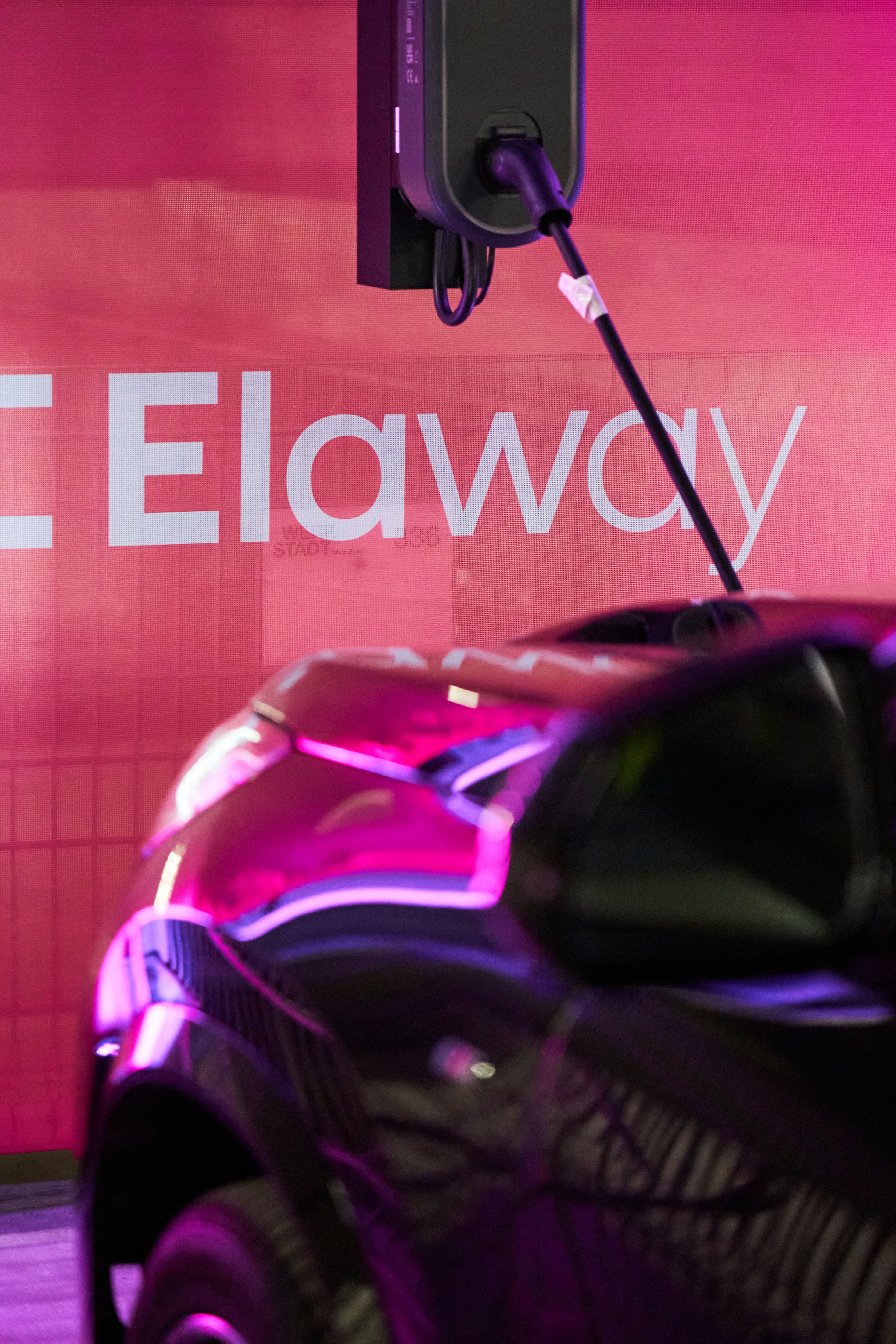 Einweihung mit Investa Real Estate