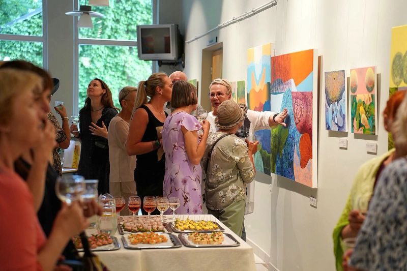 Näituse "Juurtes on vägi" foto