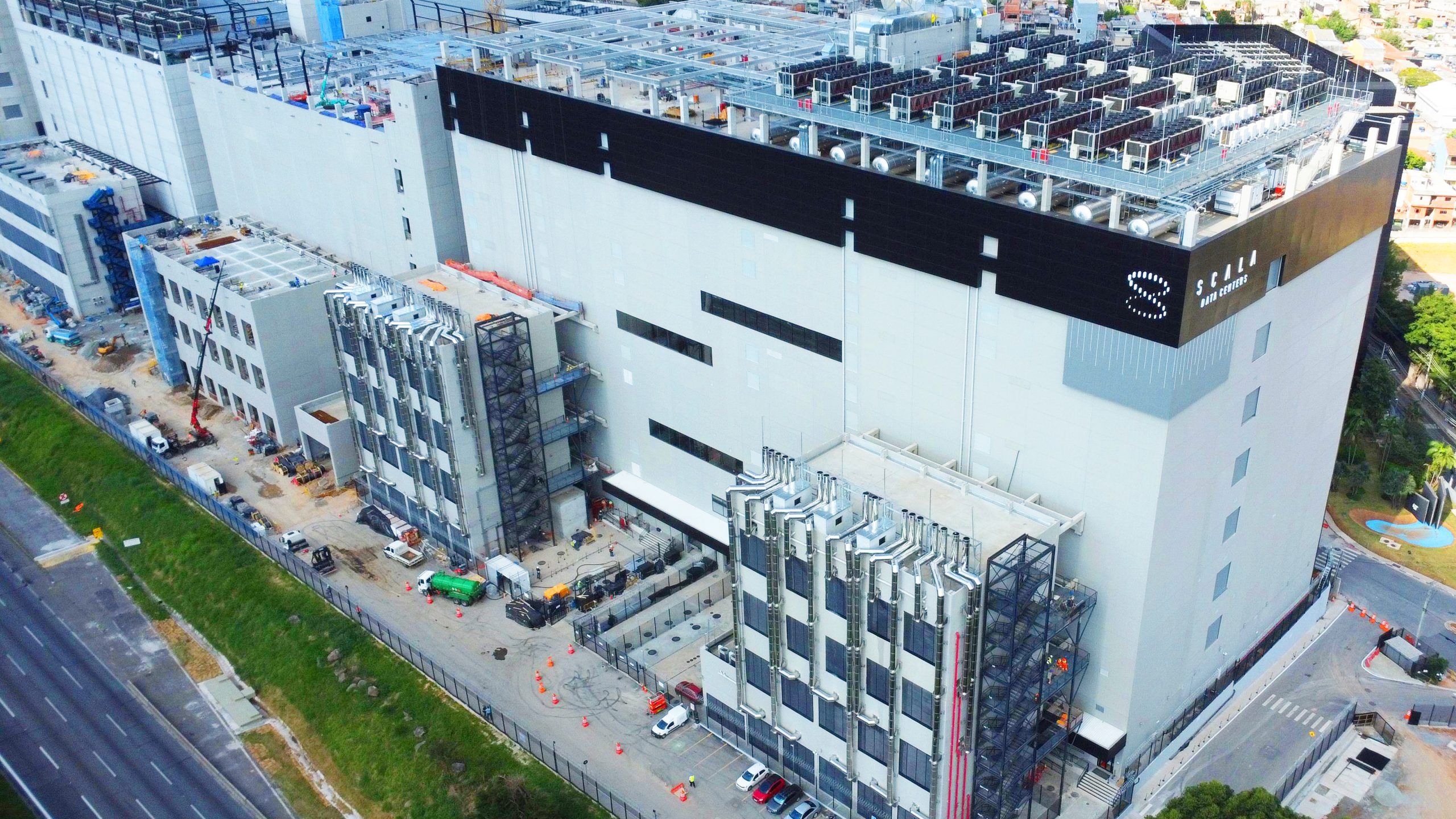 Uma das maiores plataformas de data centers hiperescaláveis da América Latina, projetada para atender às demandas de emp