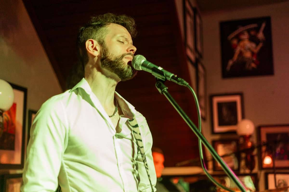 ROBBY D & THE EFG’s (no cover charge!)