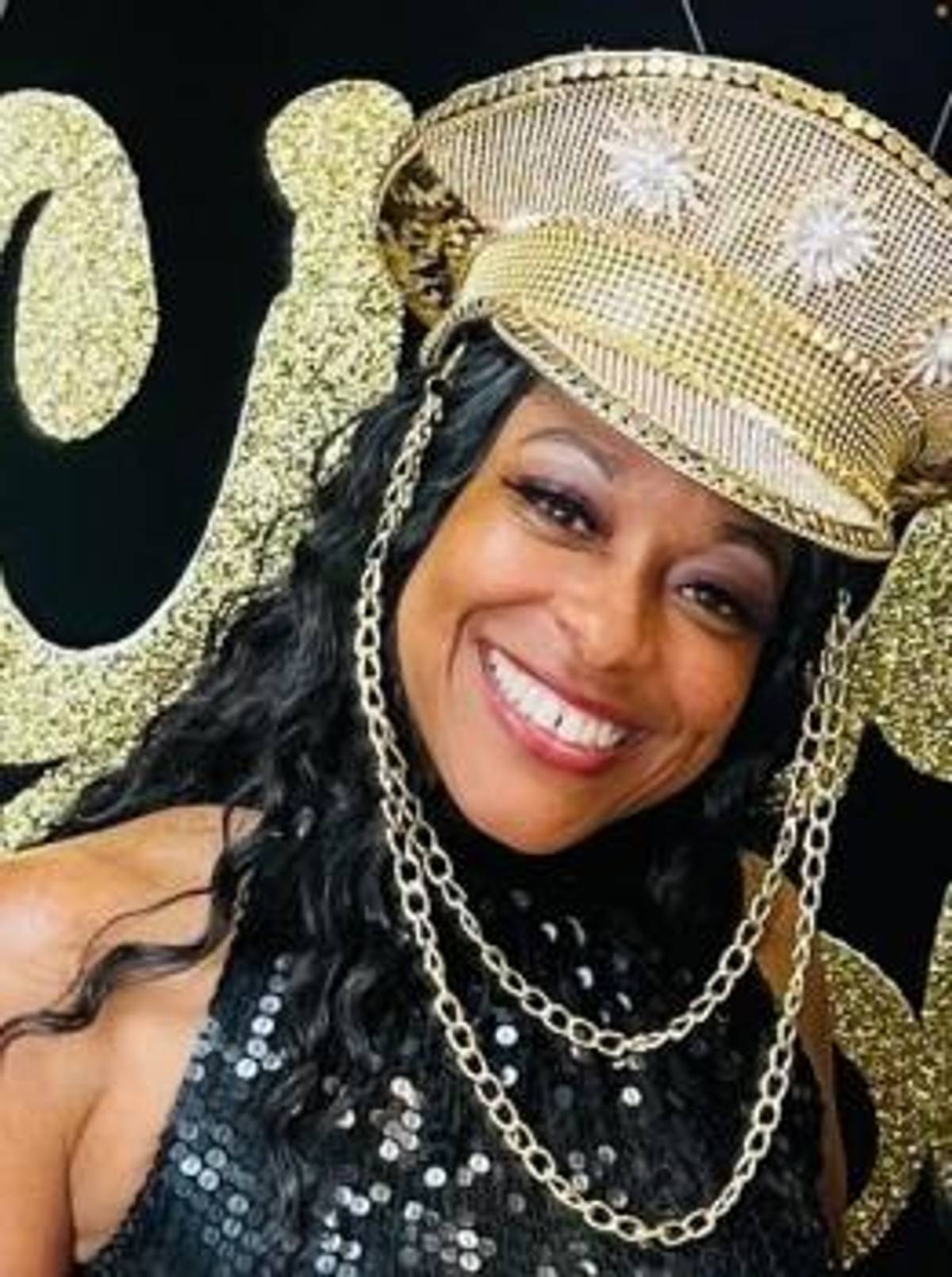 CHERRONDA G I'M EVERY WOMAN SHOW
